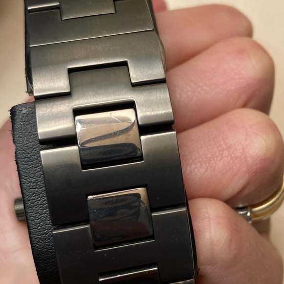 Movado Bold Watch GunMetal - Picture 16 of 16